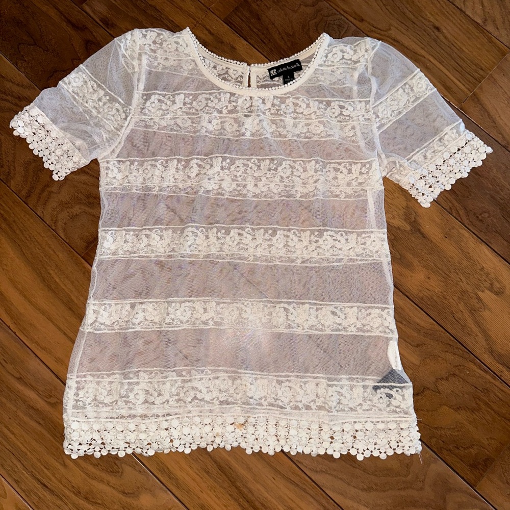 Valerie Bertinelli shirt.
